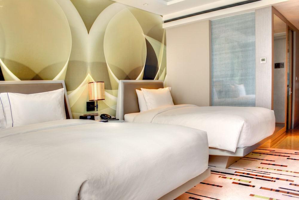Doubletree By Hilton Jakarta - Diponegoro Ngoại thất bức ảnh Deluxe Room