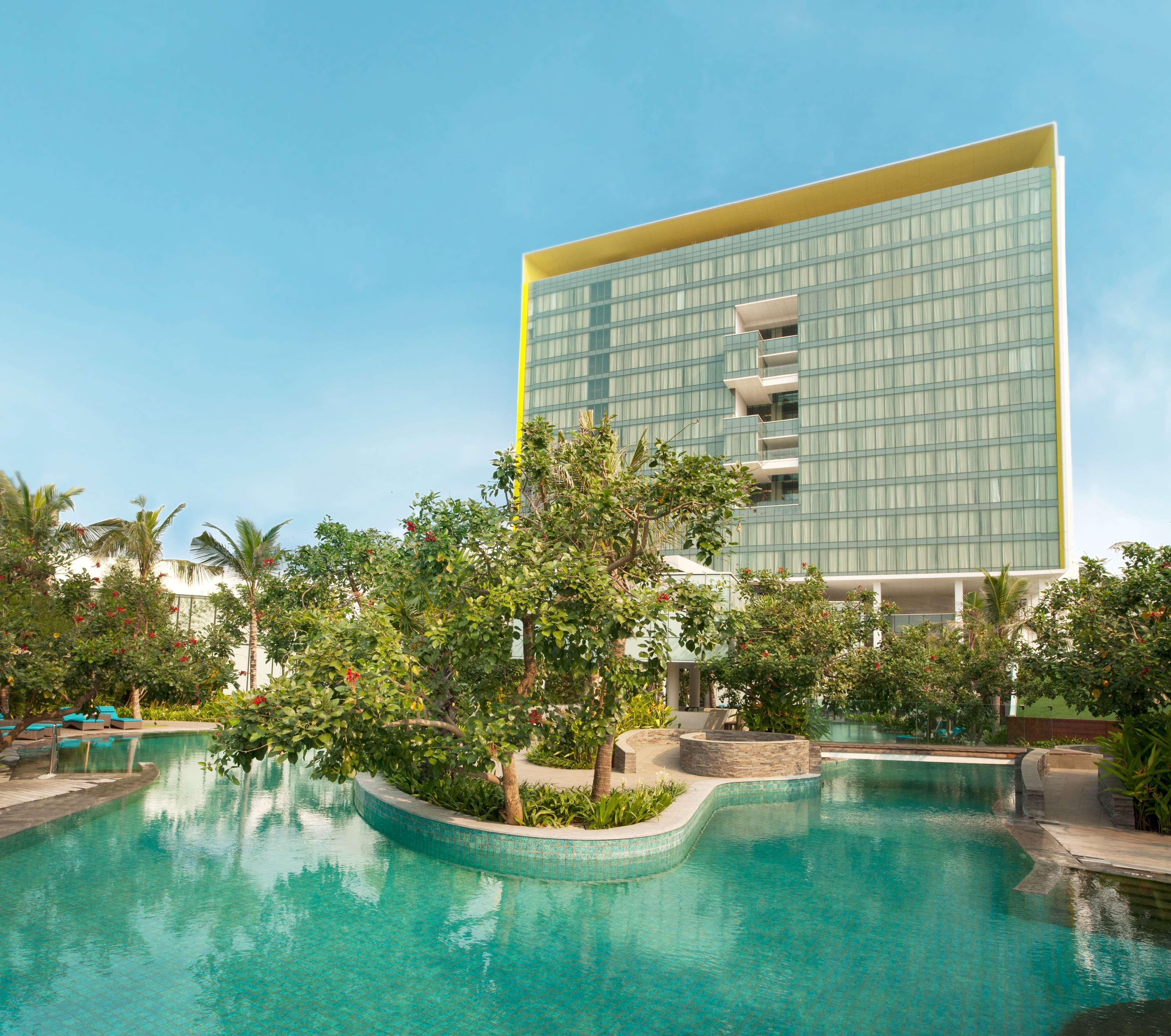 Doubletree By Hilton Jakarta - Diponegoro Hotel Ngoại thất bức ảnh