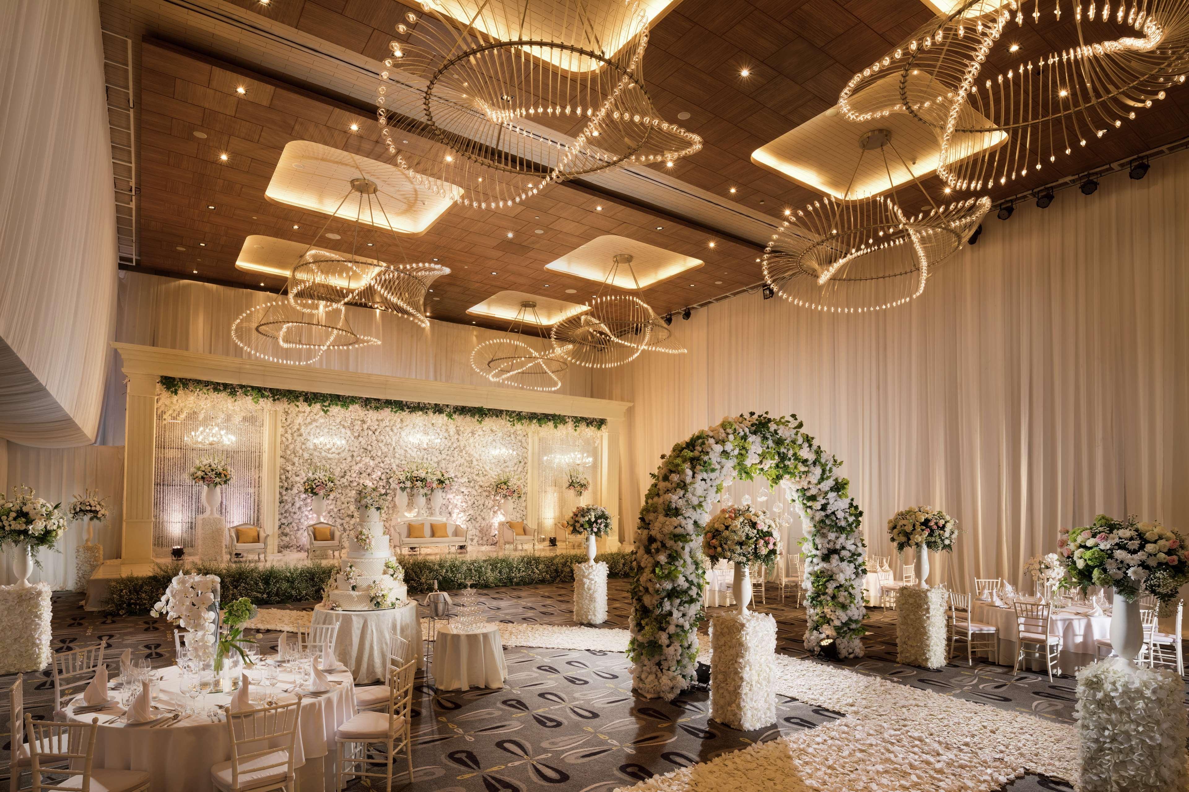 Doubletree By Hilton Jakarta - Diponegoro Ngoại thất bức ảnh The Wedding Hall